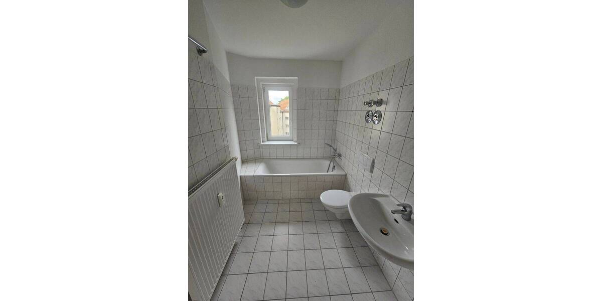 Etagenwohnung Altenburg Südost - 2 Zimmer, 50 m&sup2;, 305&euro; | Angebot:26786953