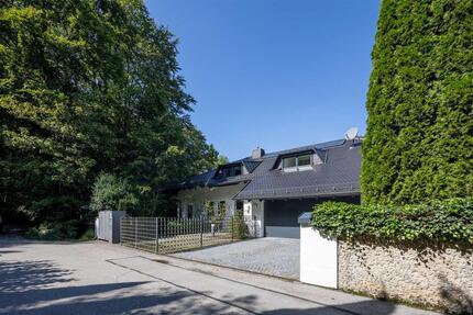 Haus Grünwald - 7 Zimmer, 415 m&sup2;, 10.770&euro; | Angebot:21982081