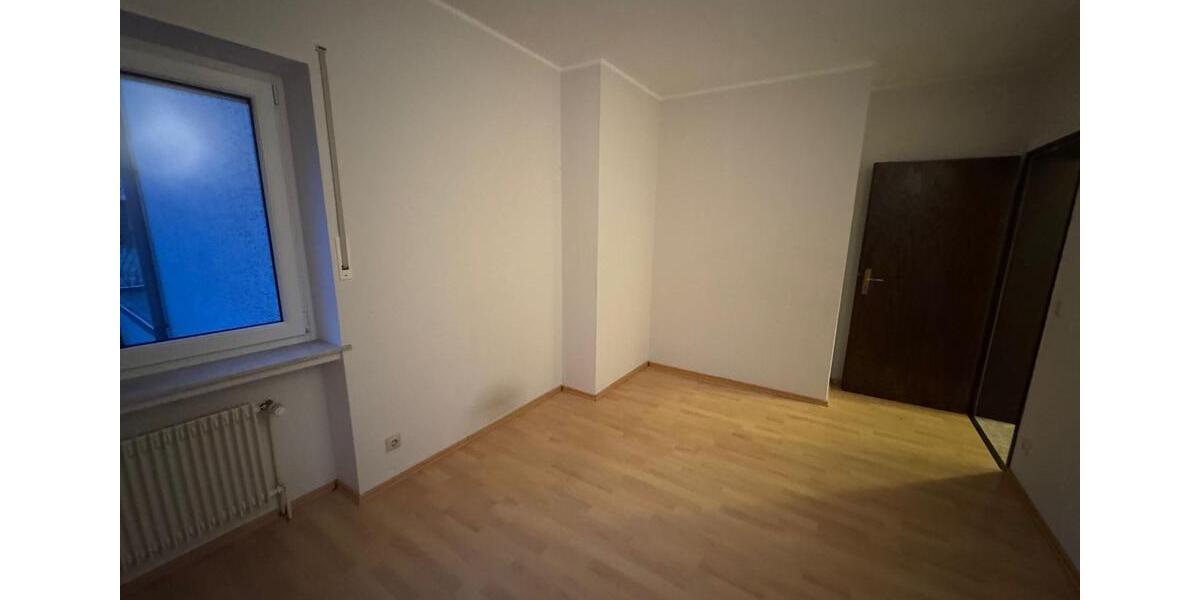 Etagenwohnung Höhr-Grenzhausen Grenzhausen - 3 Zimmer, 93 m&sup2;, 900&euro; | Angebot:26313784