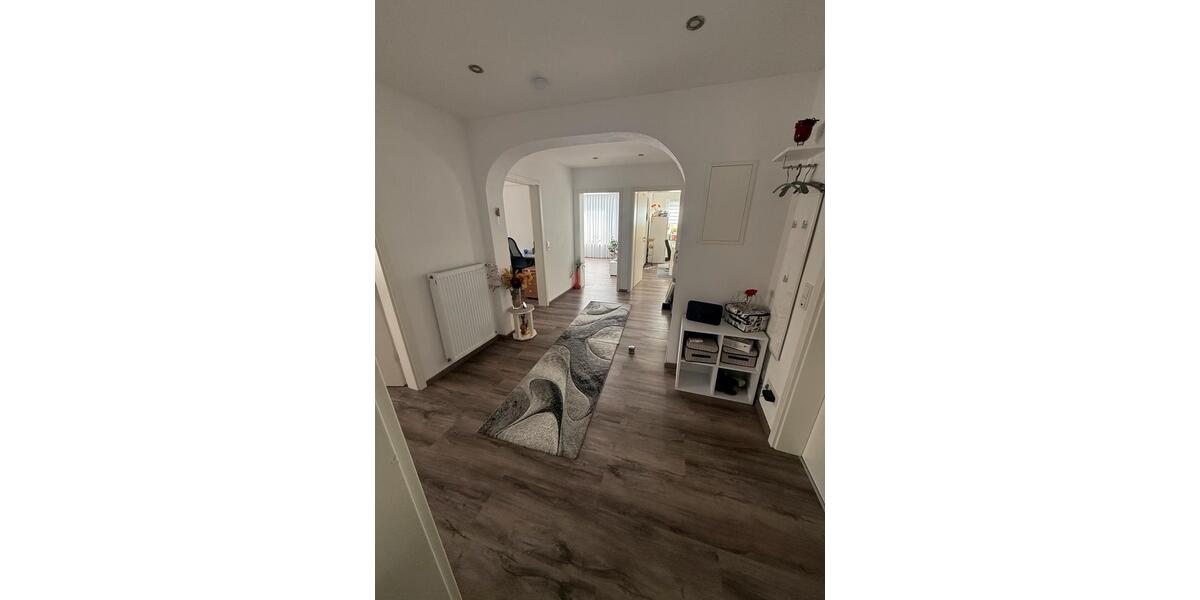 Etagenwohnung Kröv - 4 Zimmer, 105 m&sup2;, 1.200&euro; | Angebot:26314767
