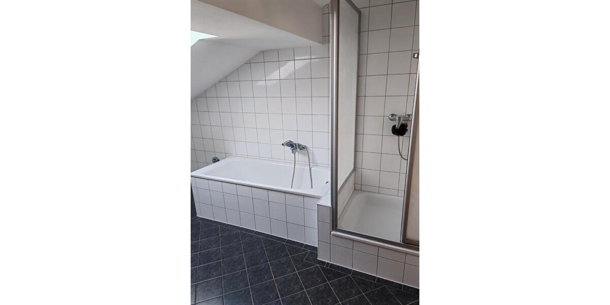 Dachgeschoßwohnung Falkenberg - 4 Zimmer, 120 m&sup2;, 740&euro; | Angebot:26337901