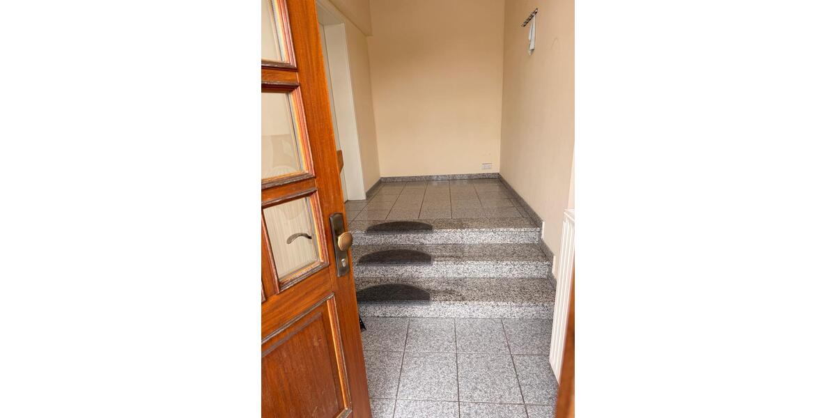 Etagenwohnung Isenbüttel - 1 Zimmer, 90 m&sup2;, 800&euro; | Angebot:24561057