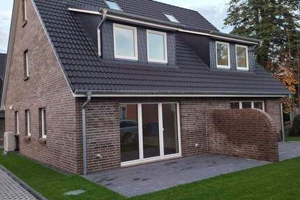 Neubau *Erstbezug* in ruhiger Lage Quickborns ab 01.01.2026 5 zimmer