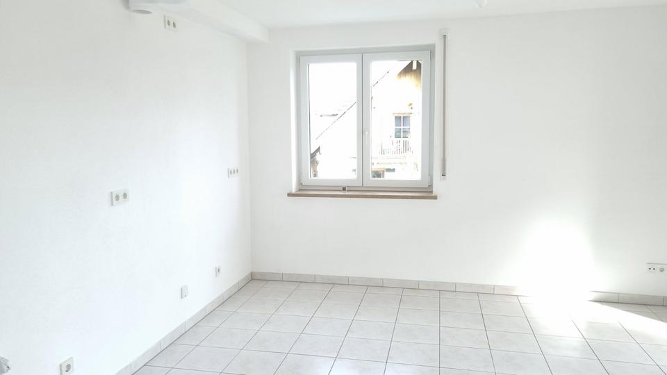 Etagenwohnung Rohrbach - 4 Zimmer, 95 m&sup2;, 1.250&euro; | Angebot:24629851