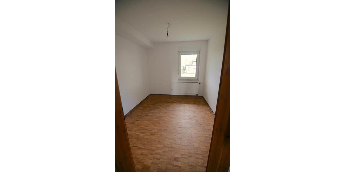 Etagenwohnung Hilchenbach - 5 Zimmer, 95 m&sup2;, 830&euro; | Angebot:26408153