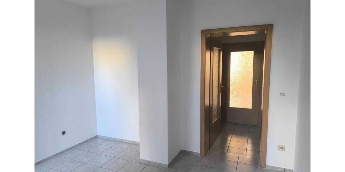 Erdgeschoßwohnung Bautzen - 3 Zimmer, 67 m&sup2;, 400&euro; | Angebot:24658684