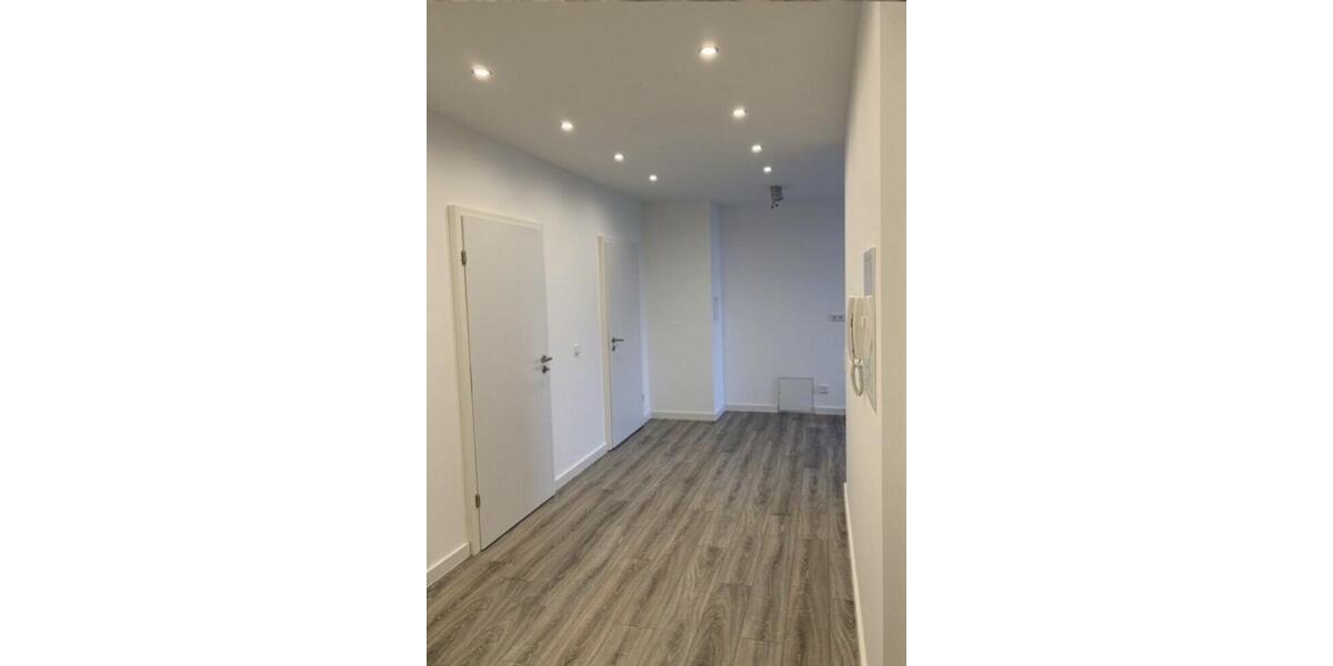 Dachgeschoßwohnung Werdau - 5 Zimmer, 145 m&sup2;, 1.200&euro; | Angebot:25965282