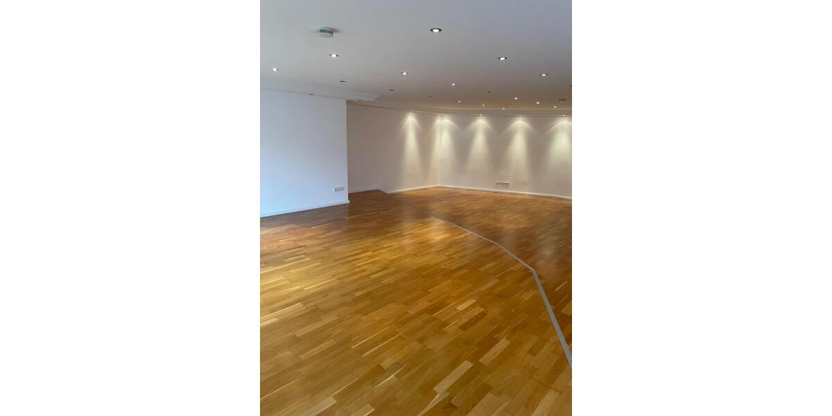 Erdgeschoßwohnung Löhne - 3 Zimmer, 130 m&sup2;, 1.000&euro; | Angebot:24466434