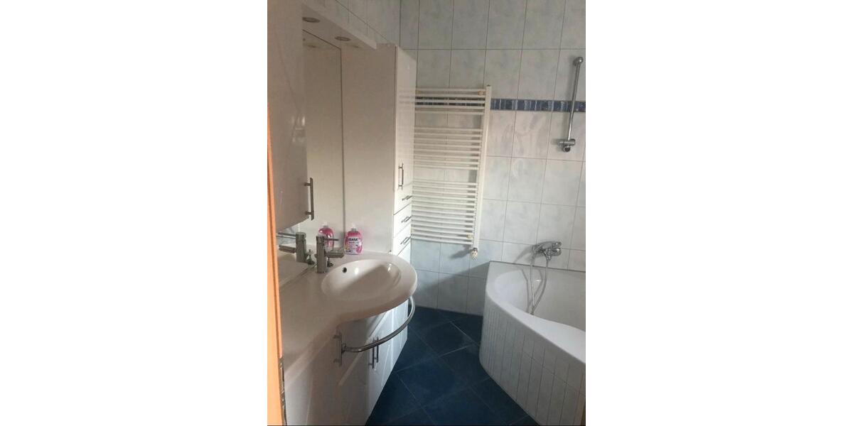 Etagenwohnung Eppingen - 2 Zimmer, 85 m&sup2;, 1.100&euro; | Angebot:23791257