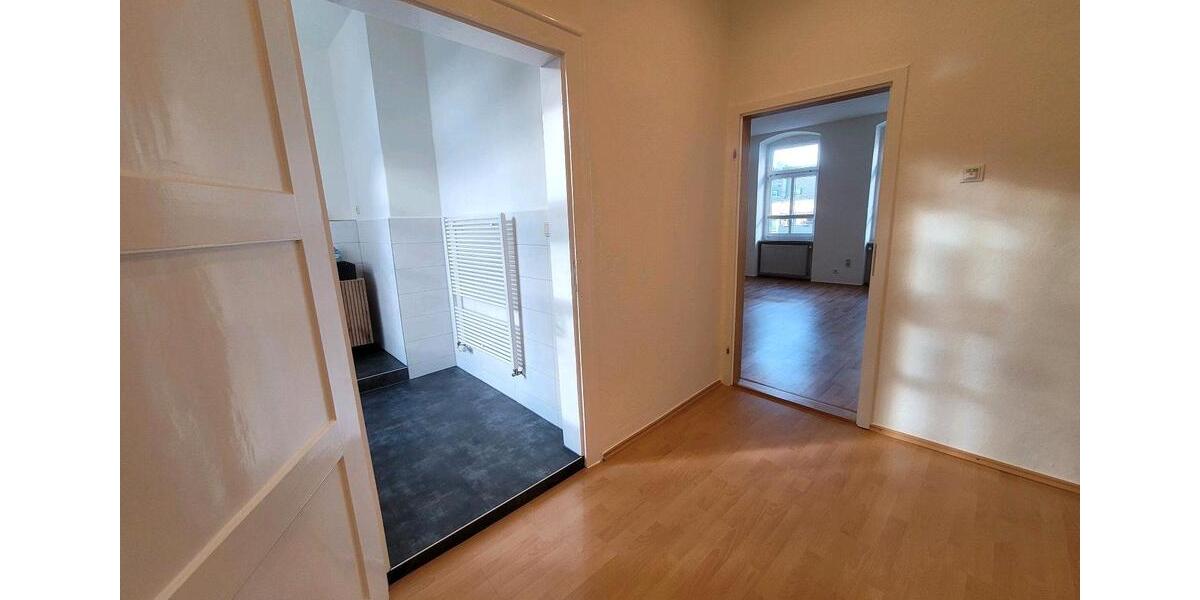 Etagenwohnung Schleiz - 2 Zimmer, 50 m&sup2;, 320&euro; | Angebot:26592450