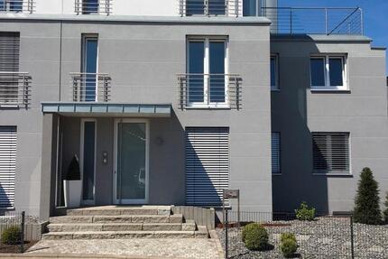 Haus Melle - 5 Zimmer, 107 m&sup2;, 1.660&euro; | Angebot:26702122