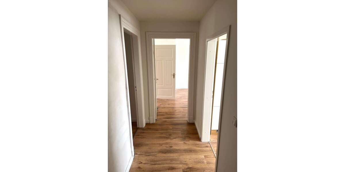 Etagenwohnung Flensburg - 3 Zimmer, 70 m&sup2;, 710&euro; | Angebot:27251551