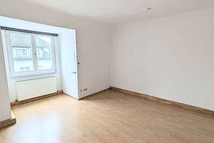 Wohnung zum Mieten in Stuttgart 1.150 € 73 m² 3 zimmer