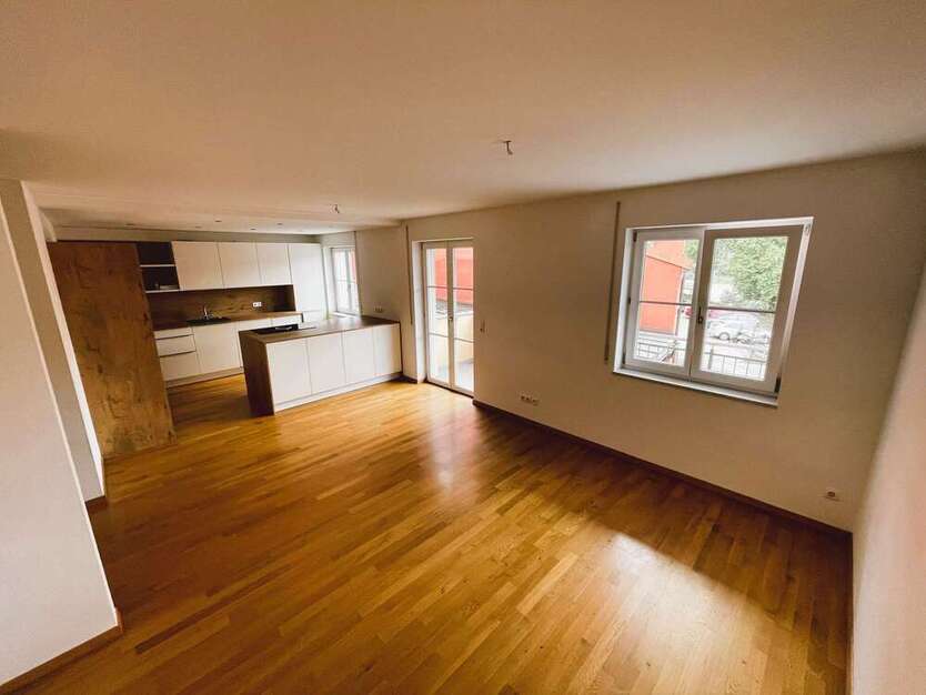 Wohnung zum Mieten in Laufen 1.100 € 85 m²