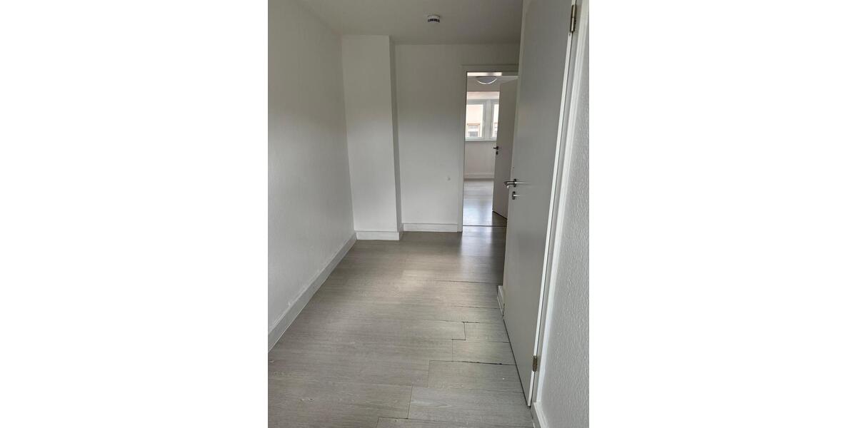 4 Zimmer Wohnung, 90m2 in Neunkirchen zu vermieten, per sofort 4 zimmer