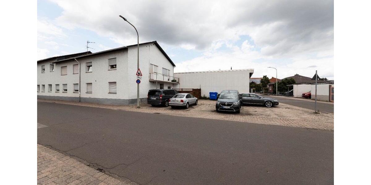 Dachgeschoßwohnung Weisenheim am Sand - 5 Zimmer, 5 m&sup2;, 60&euro; | Angebot:26033607