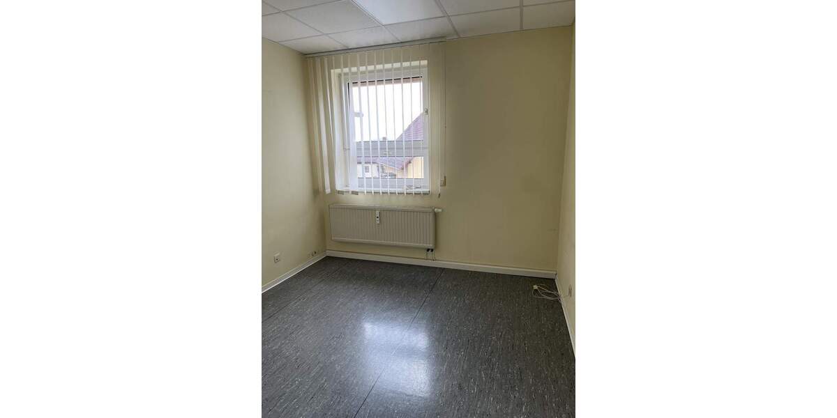 Gewerbeobjekt Bischofswerda - 1 Zimmer, 443 m&sup2;, 4.420&euro; | Angebot:25708967