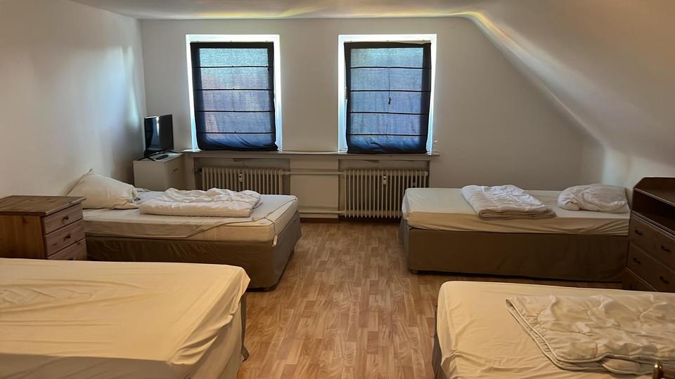 Wohnen auf Zeit Springe - 9 Zimmer, 250 m&sup2;, 15&euro; | Angebot:21582444