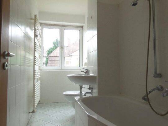 Etagenwohnung Riesa Gröba - 3 Zimmer, 66 m&sup2;, 359&euro; | Angebot:26106841