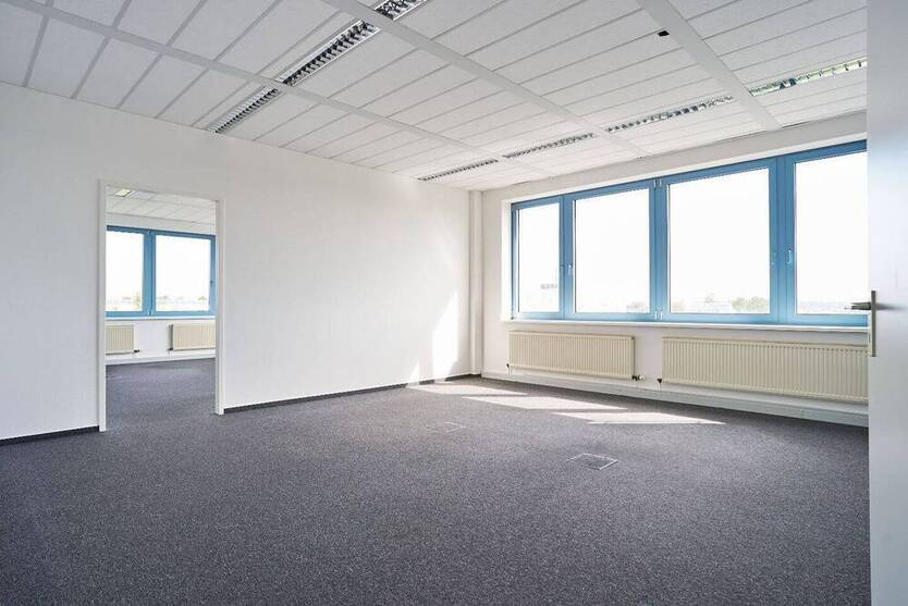 Renovierte Bürofläche bezugsfrei nach Absprache - All-in-Miete