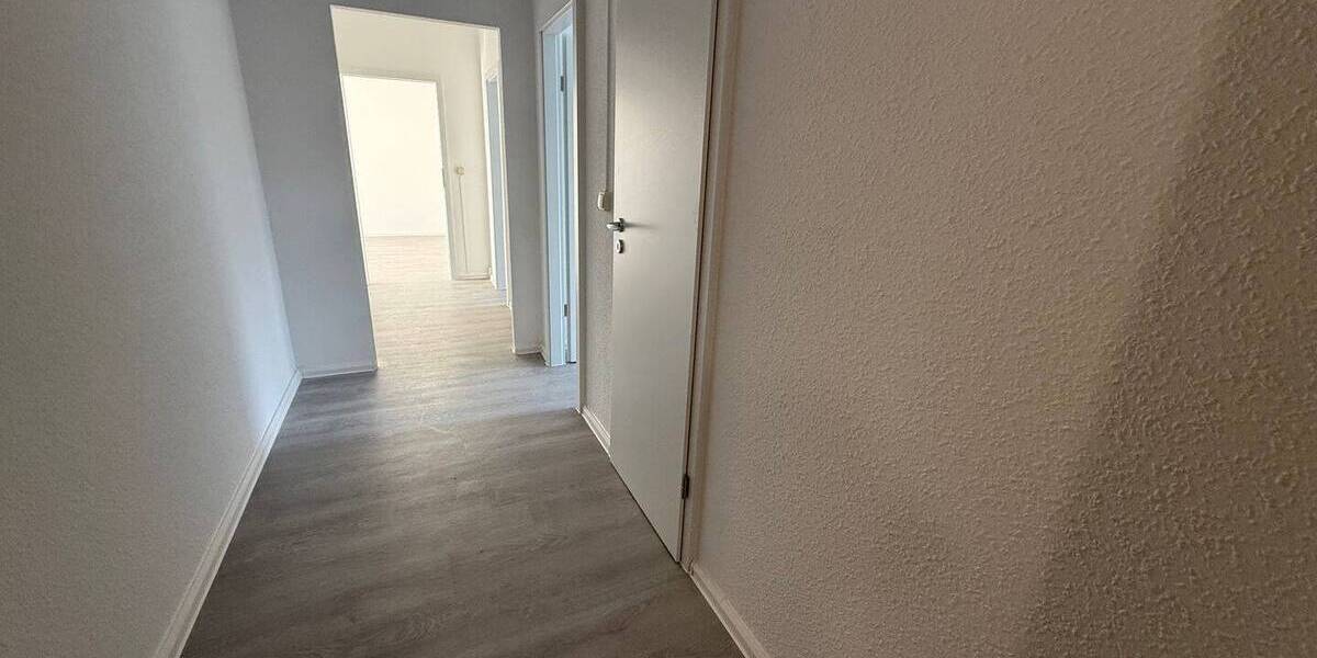 Etagenwohnung Chemnitz Kappel - 4 Zimmer, 90 m&sup2;, 450&euro; | Angebot:26751468