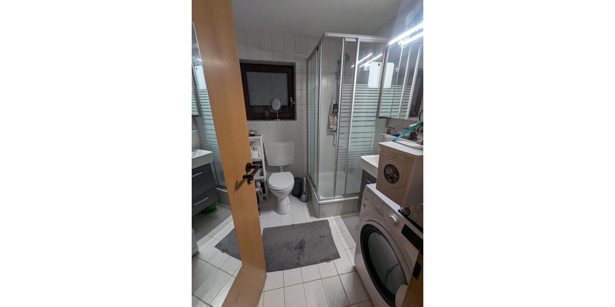 Schöne 1,5 Zi.-Einliegerwohnung mit EBK von Privat 1 zimmer