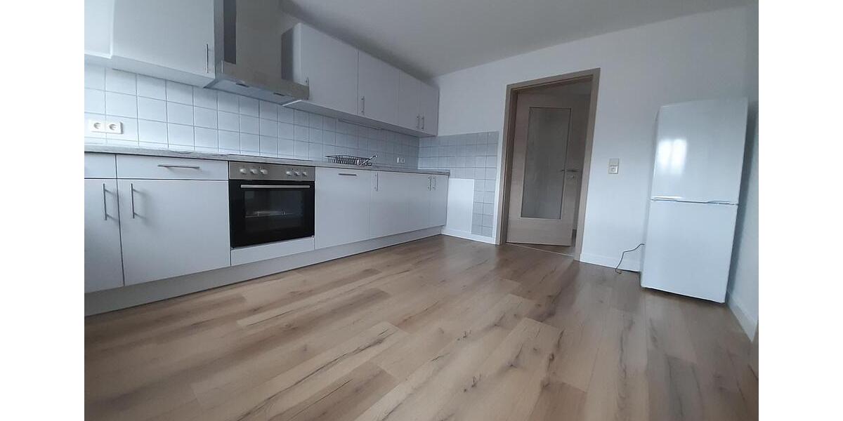 Dachgeschoßwohnung Lunzenau - 2 Zimmer, 43 m&sup2;, 250&euro; | Angebot:18969706