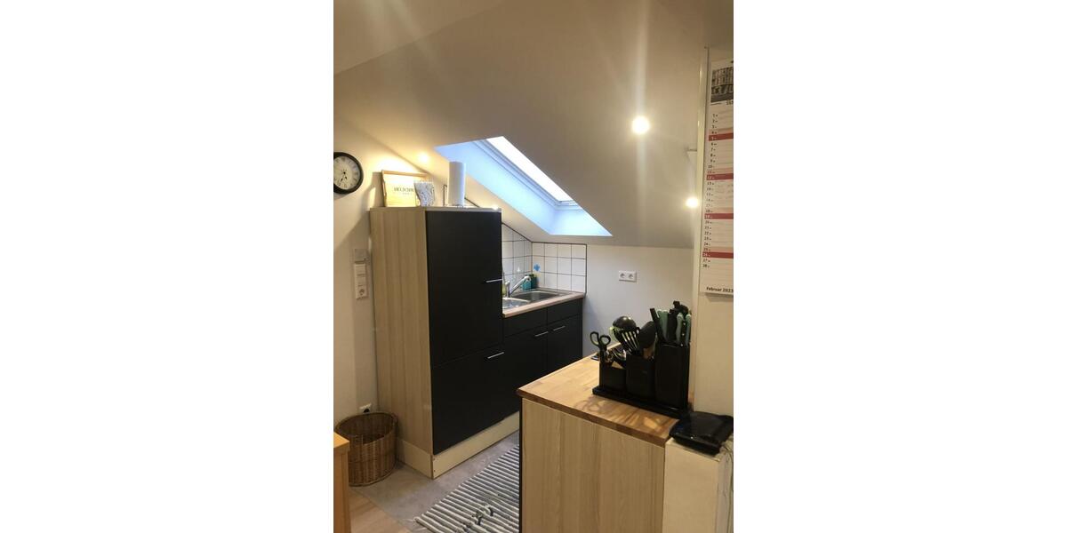 Gemütliche 2 -Zimmer-Dachgeschosswohnung in Freiburg-Oberwiehre 2 zimmer