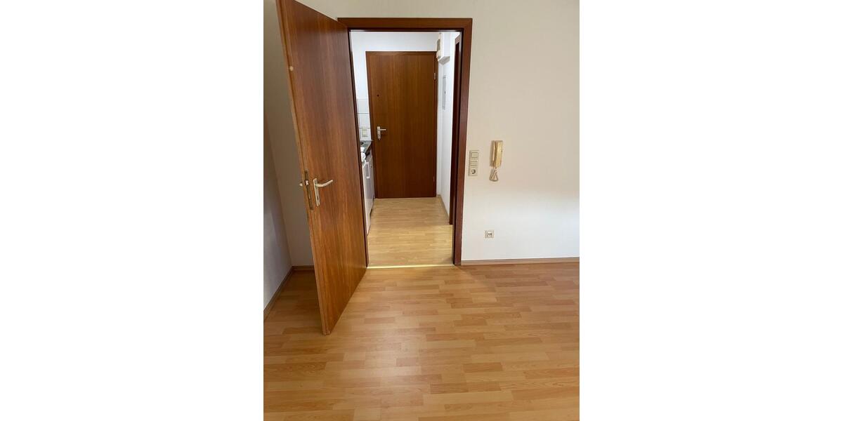 Etagenwohnung Hockenheim - 1 Zimmer, 17 m&sup2;, 500&euro; | Angebot:23819131