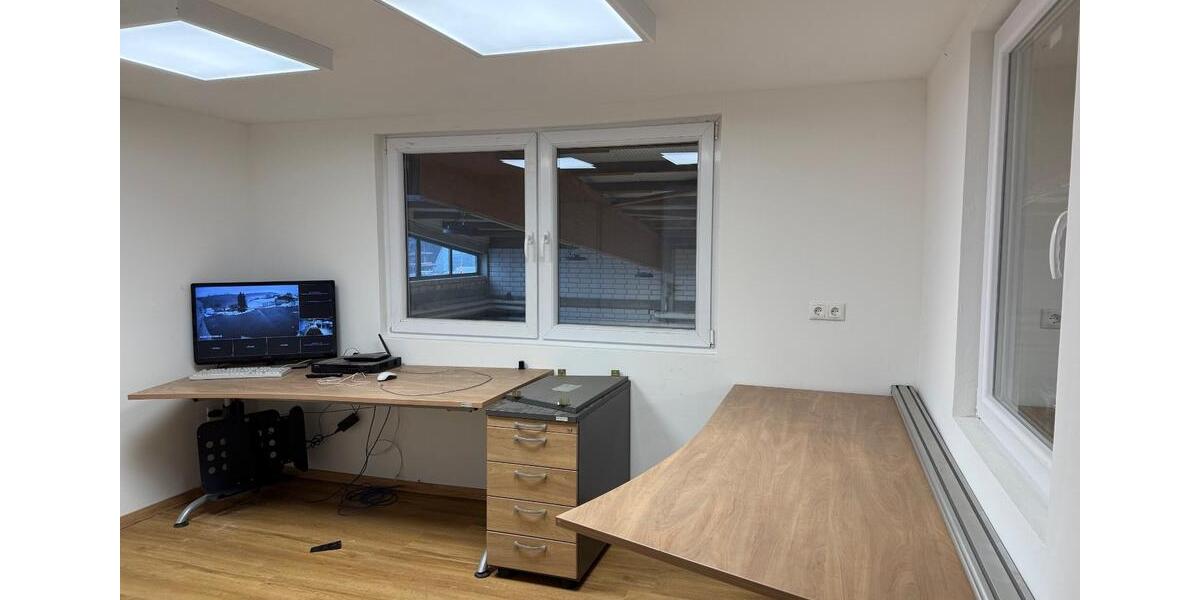 Kalthalle in Haiger mit inkludiertem Büro, beheizt zimmer