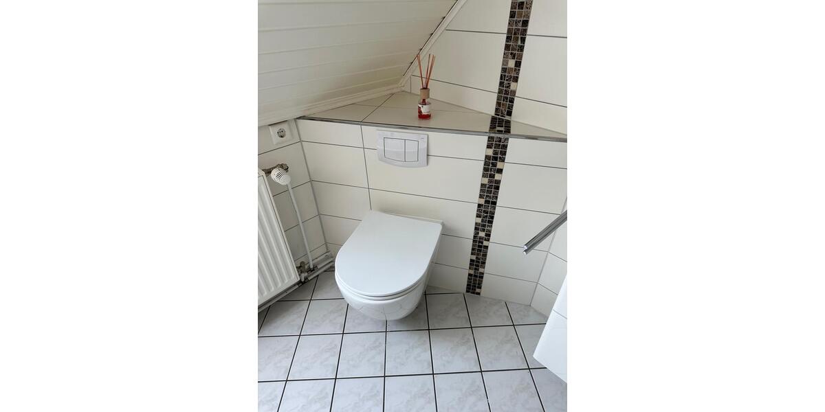 Dachgeschoßwohnung Suhlendorf - 4 Zimmer, 83 m&sup2;, 670&euro; | Angebot:26239057