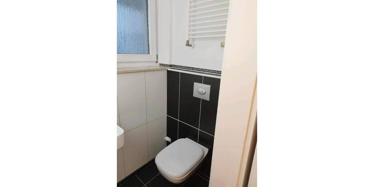 Etagenwohnung Detmold - 3 Zimmer, 72 m&sup2;, 570&euro; | Angebot:25990352