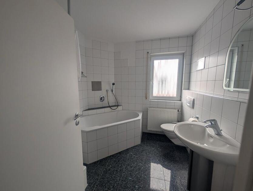 2,5 Zimmer Wohnung in Riederich zimmer