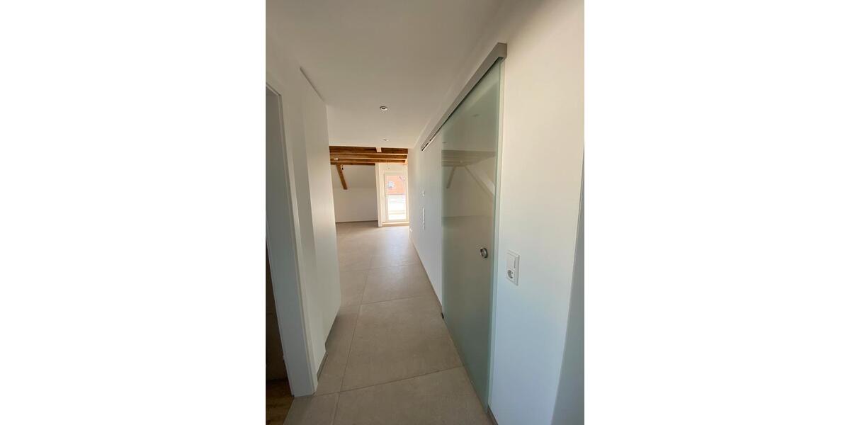 Maisonettenwohnung Metzingen - 4.5 Zimmer, 92 m&sup2;, 1.675&euro; | Angebot:26534629