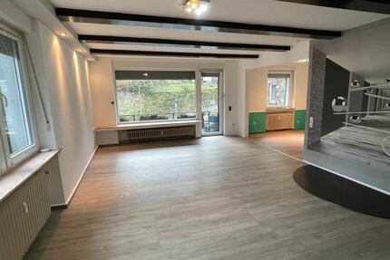 4 Zimmer WG mit Balkon und Stellplatz 4 zimmer