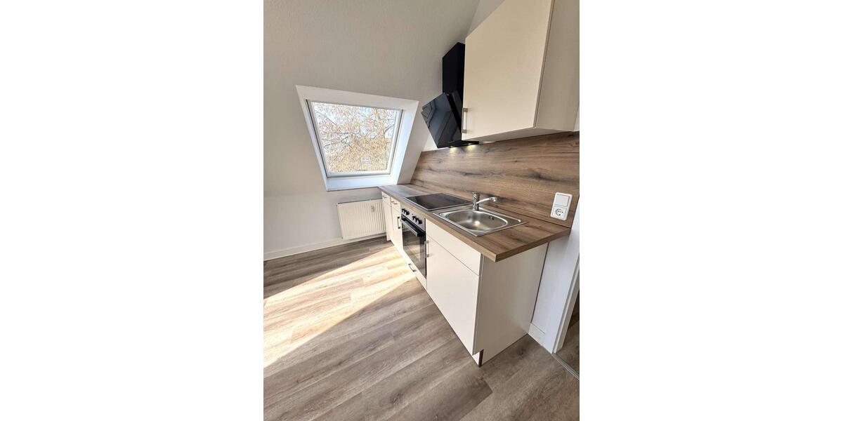 Dachgeschoßwohnung Magdeburg - 1 Zimmer, 52 m&sup2;, 569&euro; | Angebot:25483372