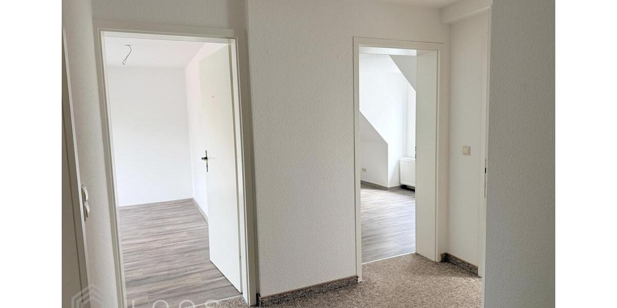Dachgeschoßwohnung Finsterwalde - 2 Zimmer, 43 m&sup2;, 325&euro; | Angebot:26249116