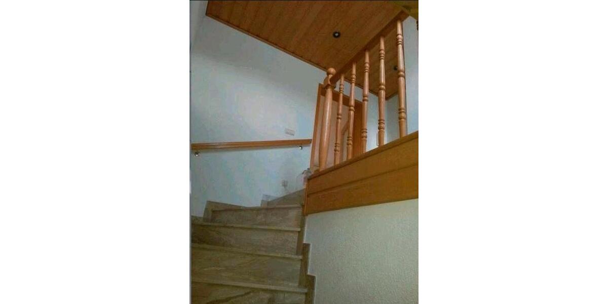 Dachgeschoßwohnung Döbeln - 4 Zimmer, 80 m&sup2;, 520&euro; | Angebot:26431475