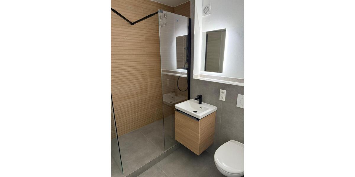 Erdgeschoßwohnung Wiesbaden Biebrich - 1.5 Zimmer, 46 m&sup2;, 1.100&euro; | Angebot:26425599