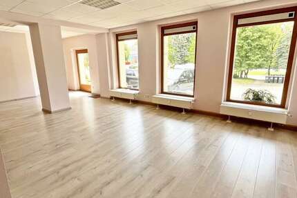 Büro in Oelsnitz 250 € 40.05 m² zimmer