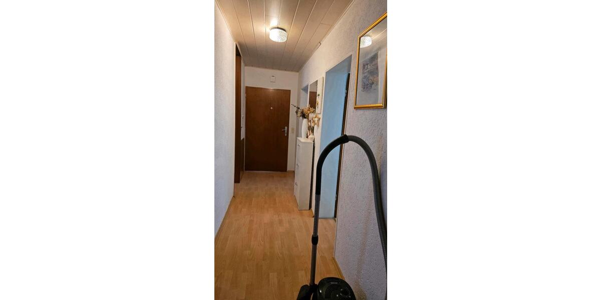 Etagenwohnung Herborn - 3 Zimmer, 80 m&sup2;, 900&euro; | Angebot:24875757