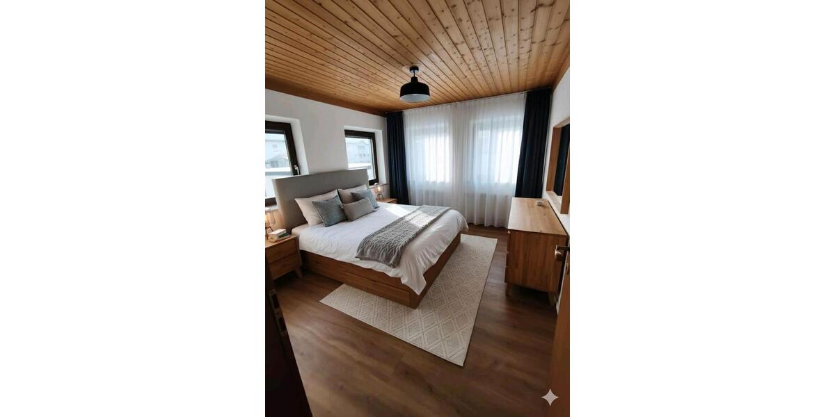 Etagenwohnung Traunstein - 5 Zimmer, 92 m&sup2;, 1.160&euro; | Angebot:24978593