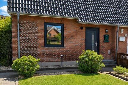 Haus Hemmingstedt - 2.5 Zimmer, 70 m&sup2;, 822&euro; | Angebot:26660095