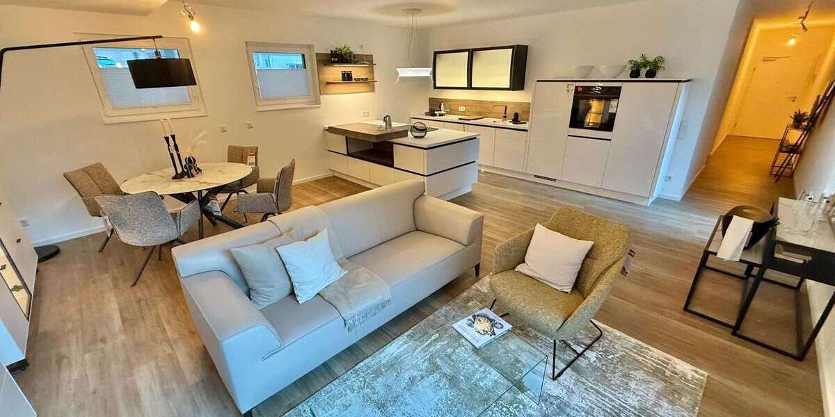 Wohnung zum Mieten in Saarbrücken 1.200 € 90 m² 2 zimmer