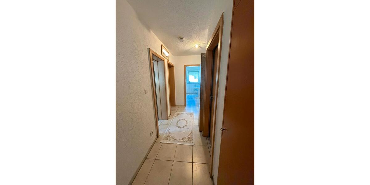 Etagenwohnung Schorndorf - 3 Zimmer, 63 m&sup2;, 1.100&euro; | Angebot:26699170