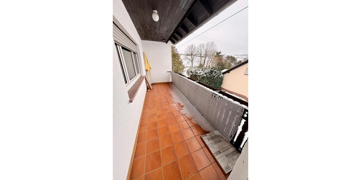 Etagenwohnung Dellfeld - 3 Zimmer, 92 m&sup2;, 600&euro; | Angebot:24441827