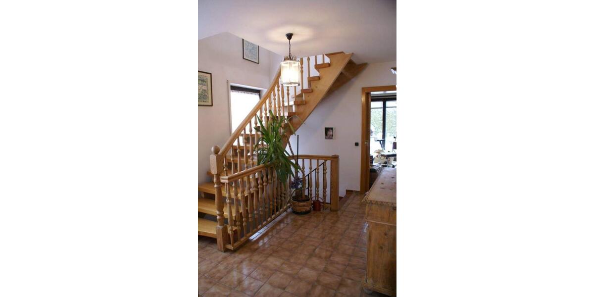 Reihenhaus Burghausen - 5 Zimmer, 124 m&sup2;, 1.800&euro; | Angebot:25831962