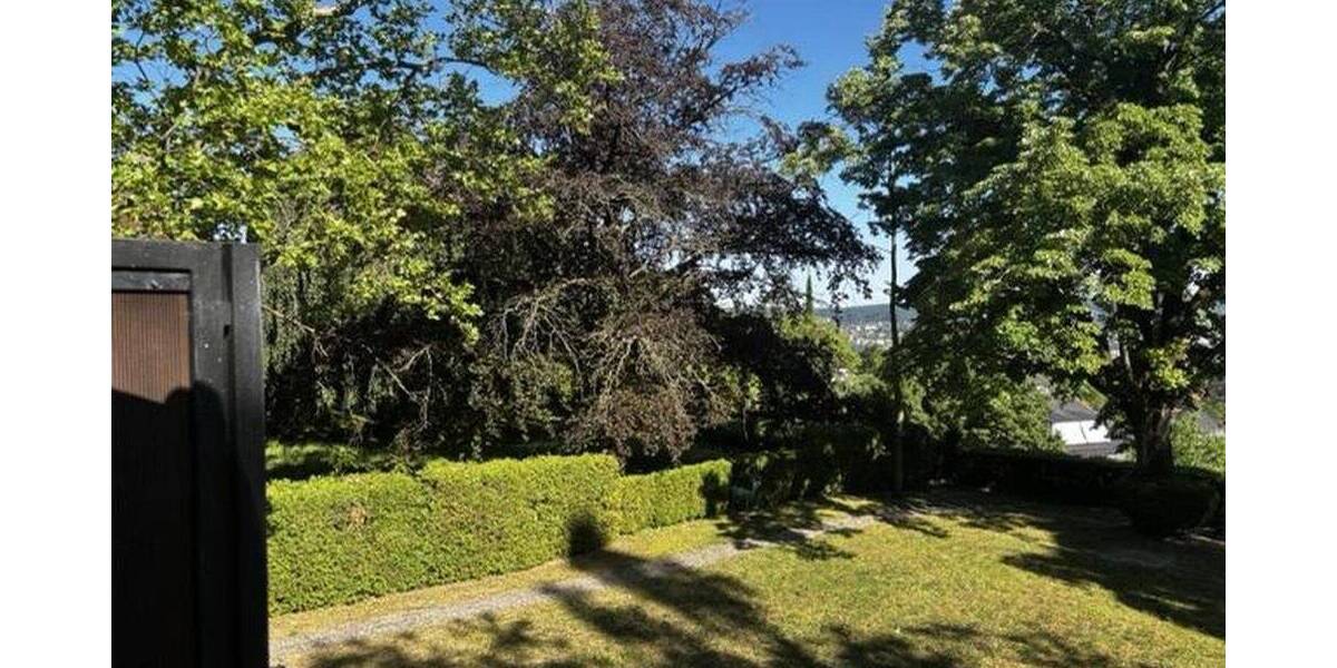 Reihenmittelhaus Stuttgart Nord - 7 Zimmer, 183 m&sup2;, 2.725&euro; | Angebot:26926626
