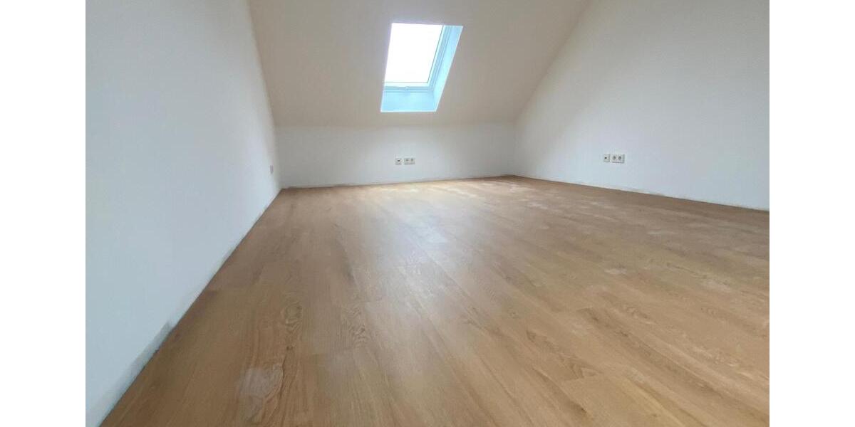 Maisonettenwohnung Bad Schwalbach - 4.5 Zimmer, 150 m&sup2;, 1.800&euro; | Angebot:24732626