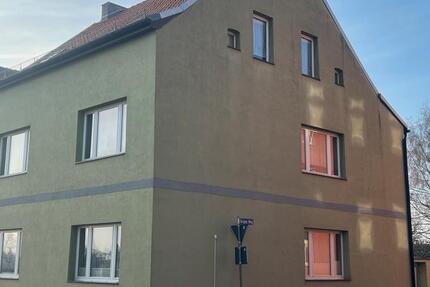 Wohnung Eisleben (Lutherstadt) - 3 Zimmer, 85 m&sup2;, 530&euro; | Angebot:24562256